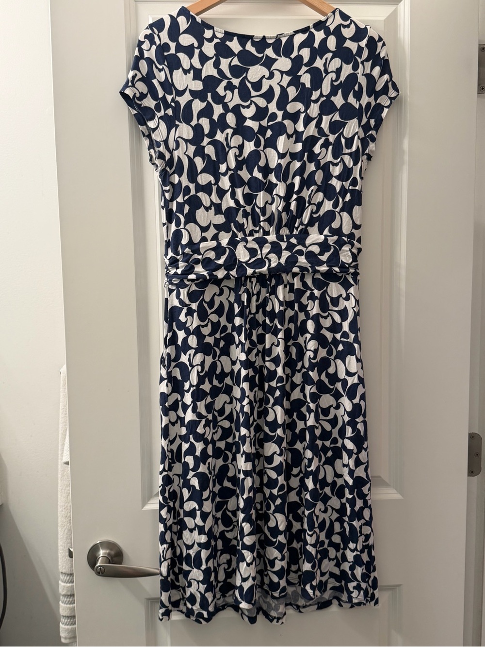 Boden Navy and White Abstract Print Midi Dress - Picture 2 of 4